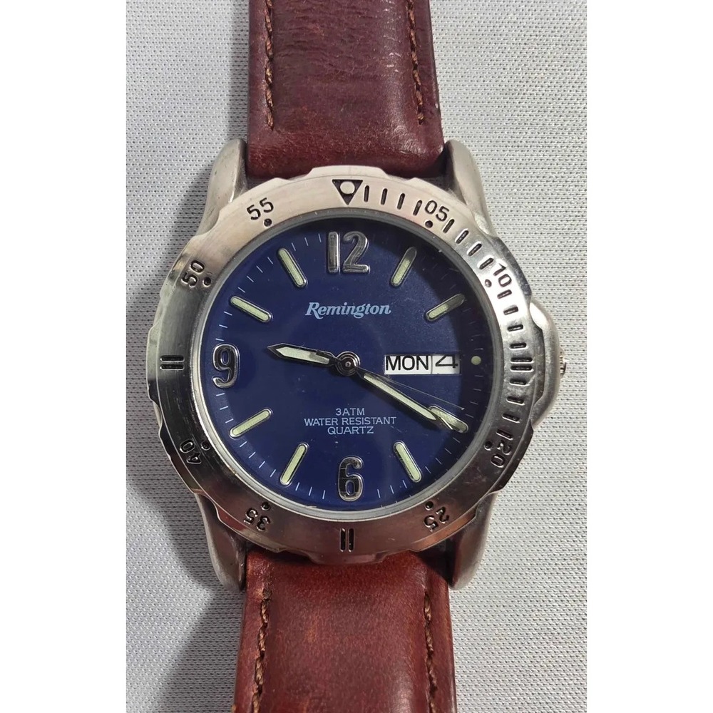 Wintyage Remington Men's Quartz Analog Watch Silver Case - Original Strap - Runs